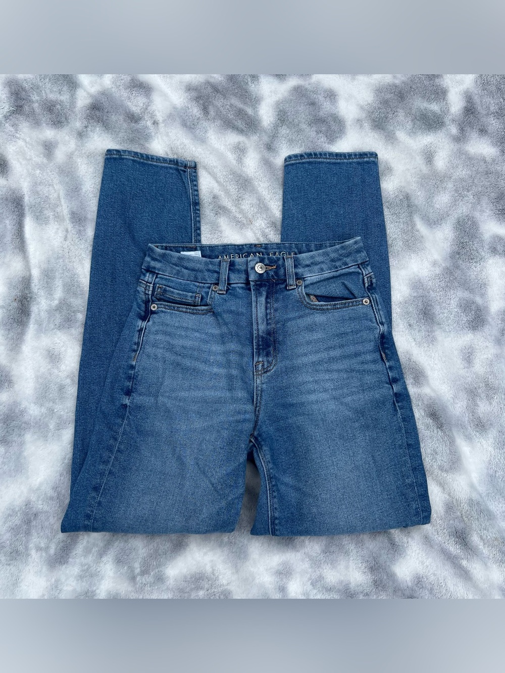 American Eagle Straight Stretchy Medium-Wash Jeans
